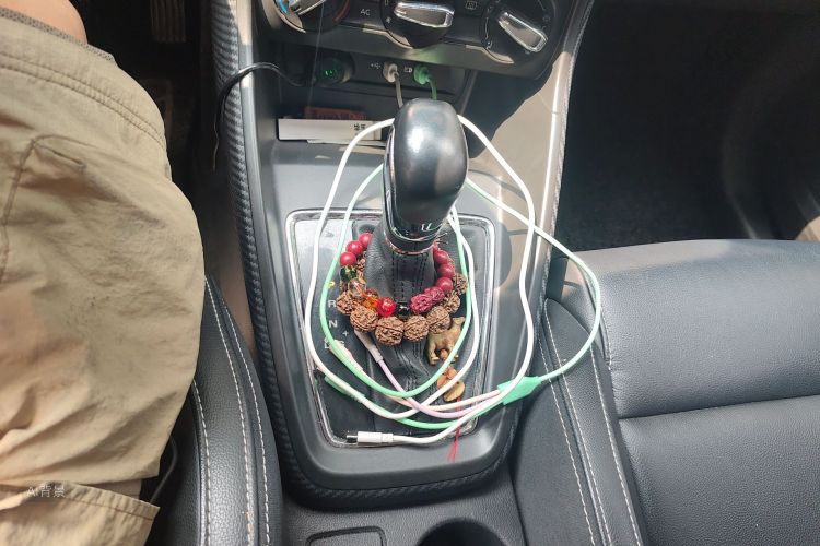 MG ZS 2018 изображение автомобиля #16