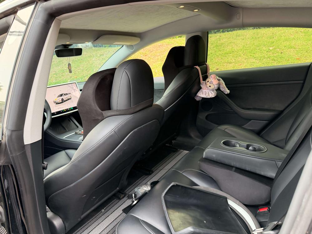 Tesla Model 3 2023 car image #13