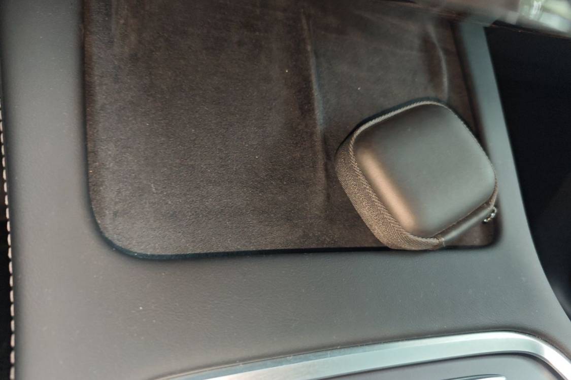 Tesla Model Y 2024 car image #30