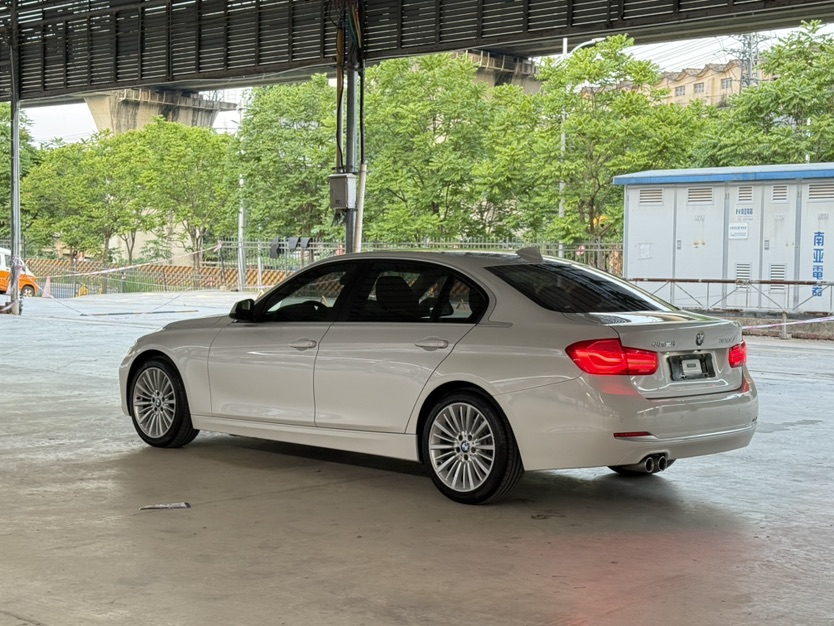 BMW 3 Series 2018 car image #4