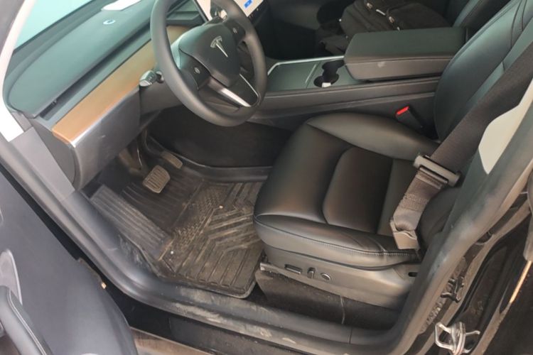 Tesla Model Y 2021 #15 Tesla Model Y 2021 car image #15
