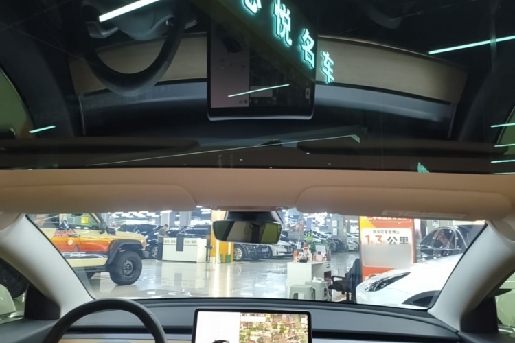 Tesla Model 3 2020 #18 Tesla Model 3 2020 car image #18