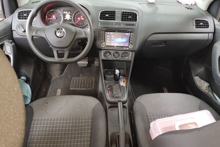 Volkswagen Polo 2015 #12 Volkswagen Polo 2015 car image #12