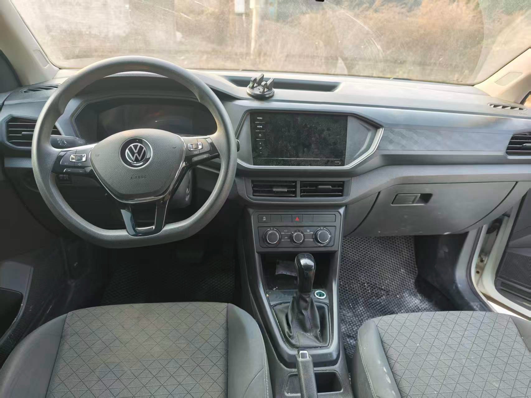 Volkswagen T-Cross 2023 #3 Volkswagen T-Cross 2023 car image #3