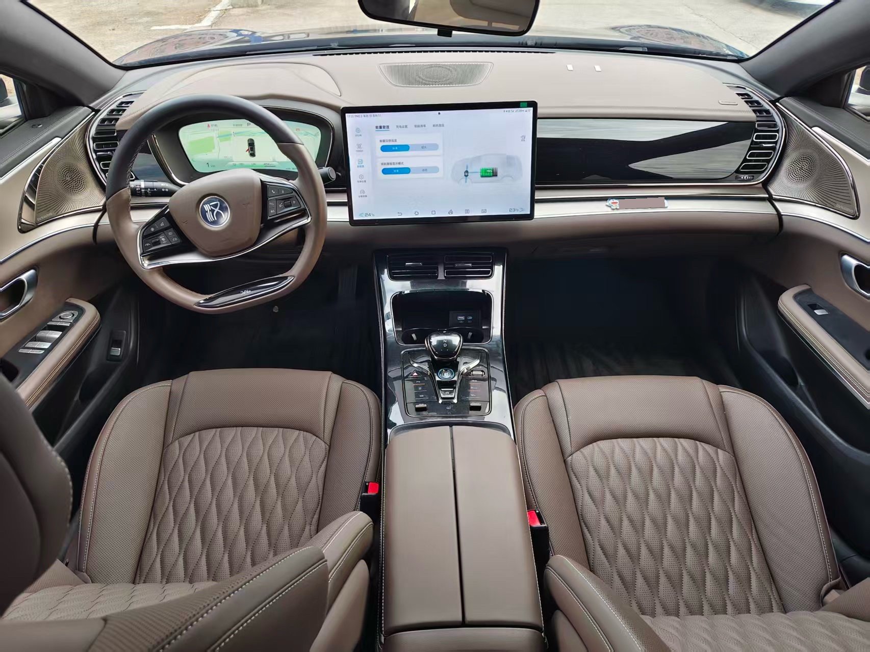 BYD Han 2023 imagem de carro #5