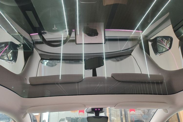 Tesla Model Y 2024 #18 Tesla Model Y 2024 car image #18