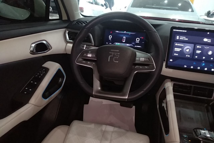 BYD YuanUP 2024 #11 BYD YuanUP 2024 صورة سيارة #11