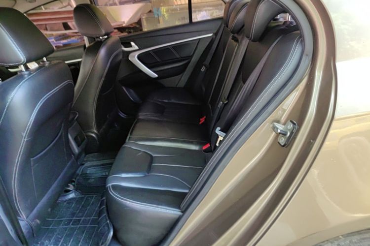 GEELY Emgrand 2016 #17 GEELY Emgrand 2016 car image #17