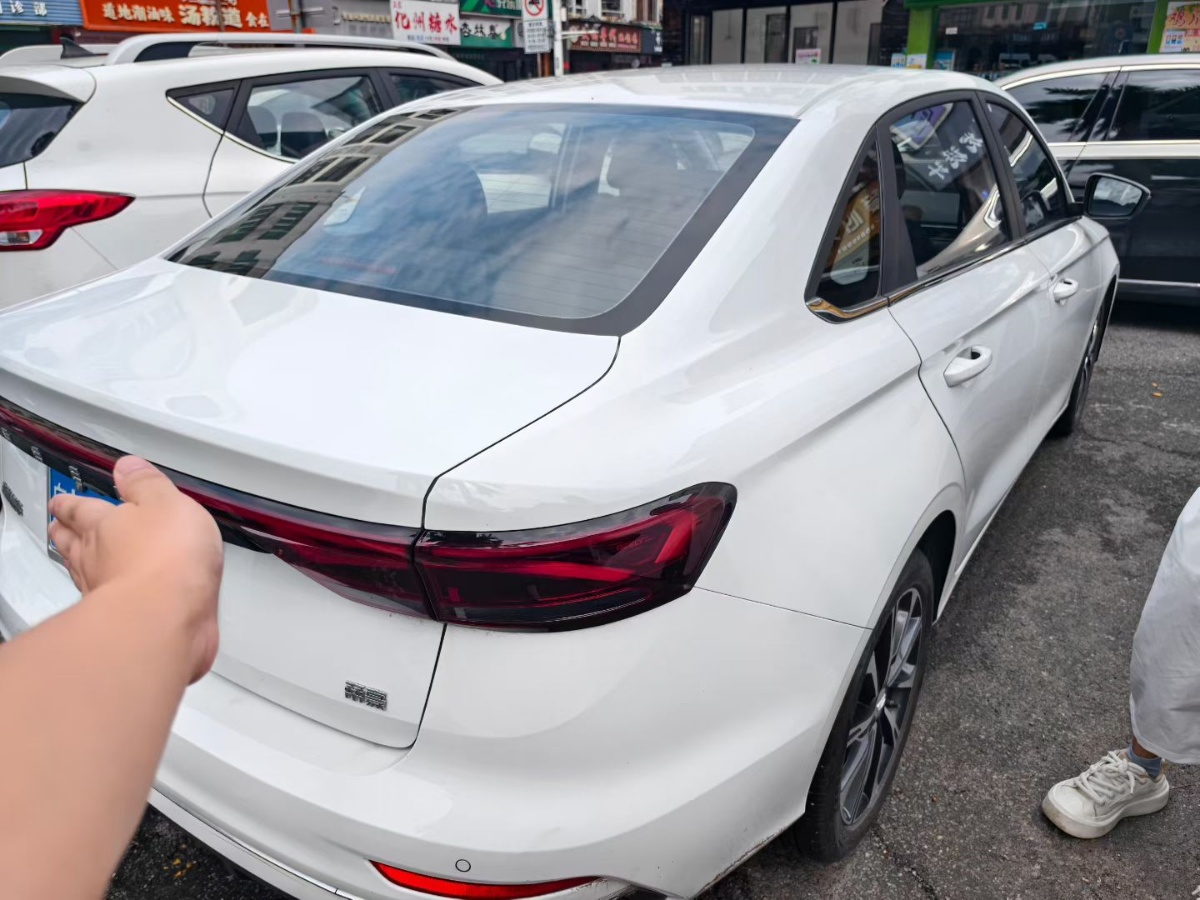 GEELY Emgrand 2024 car image #7