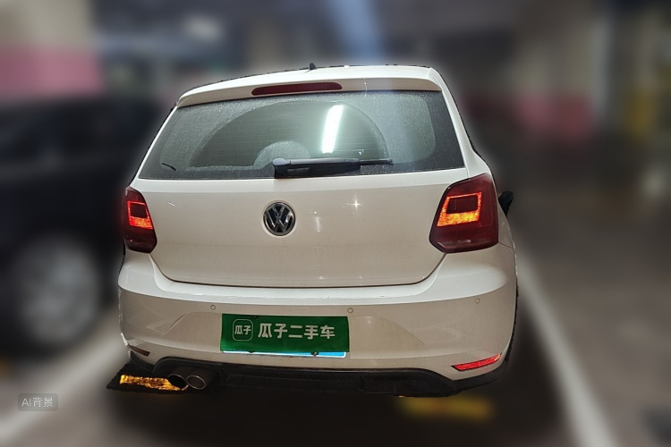 Volkswagen Polo 2015 car image #6