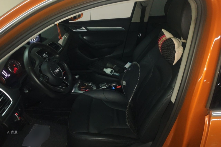 Audi Q3 2014 car image #17