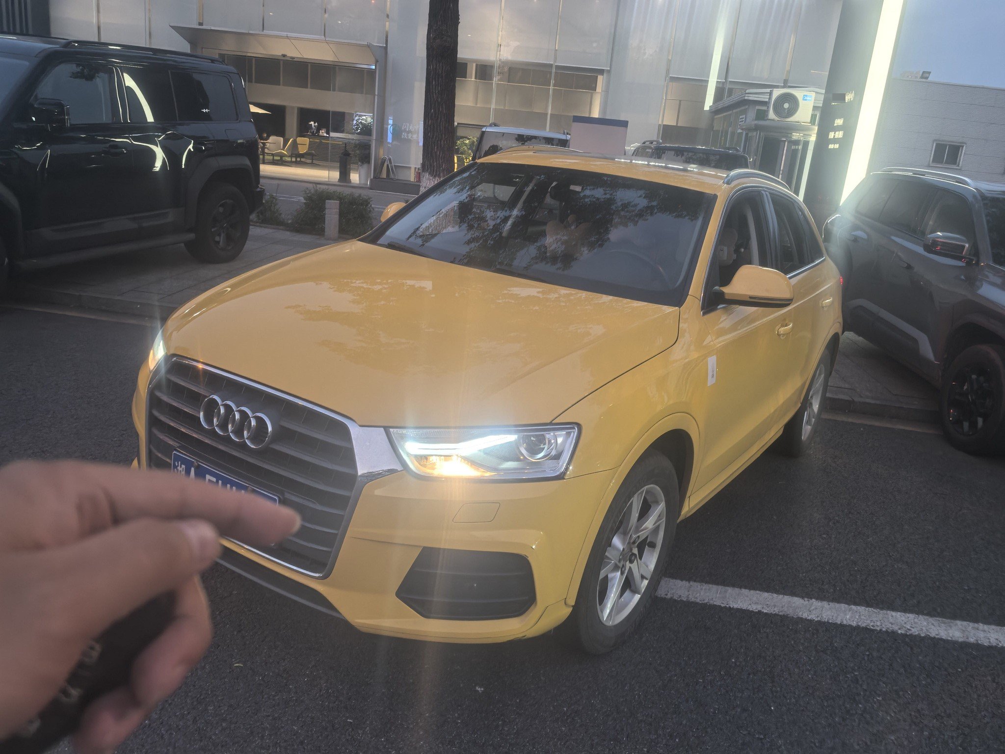 2017 2017 car image