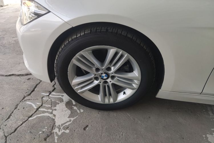 BMW 3 Series 2016 immagine di auto #9
