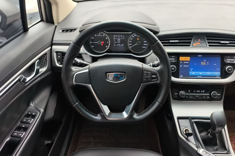 GEELY Emgrand GS 2016 car image #11