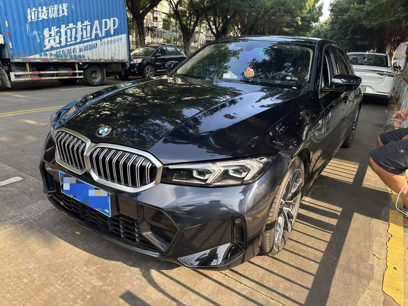 BMW 3 Series 2023 immagine di auto 
