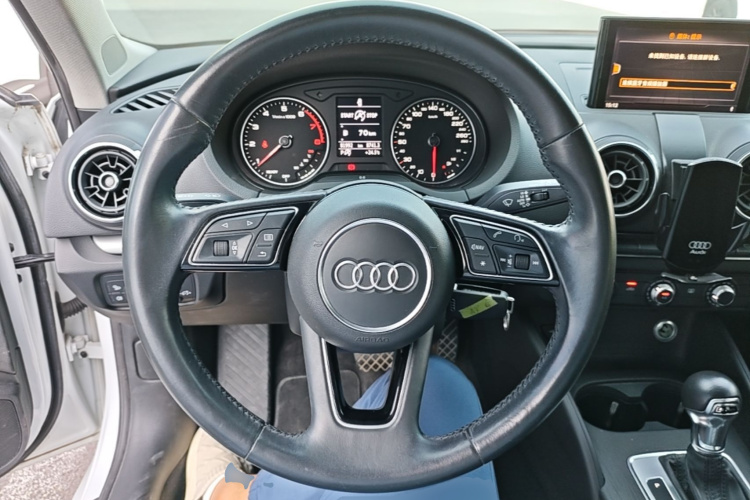 Audi A3 2019 #11 Audi A3 2019 car image #11