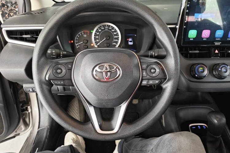 Toyota Corolla 2019 #11 Toyota Corolla 2019 car image #11
