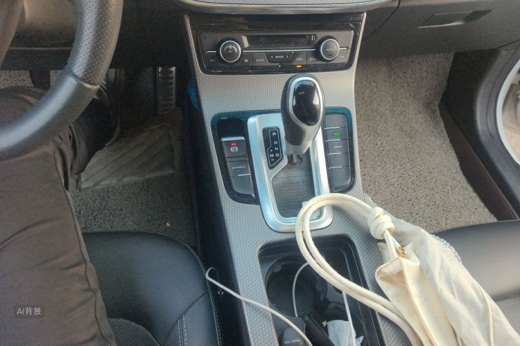 GEELY Emgrand GS 2017 car image #16