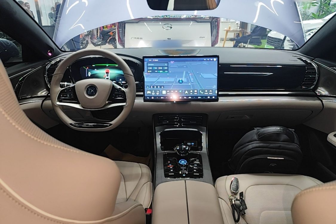 BYD Han 2024 #10 BYD Han 2024 صورة سيارة #10