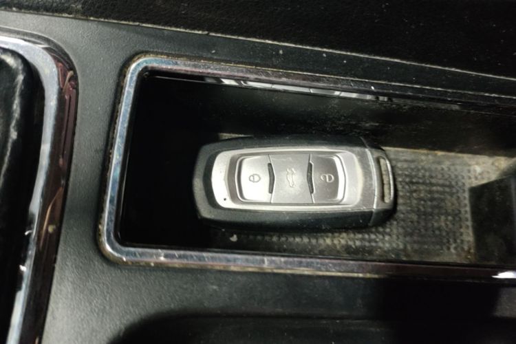 GEELY Emgrand 2018 #9 GEELY Emgrand 2018 car image #9