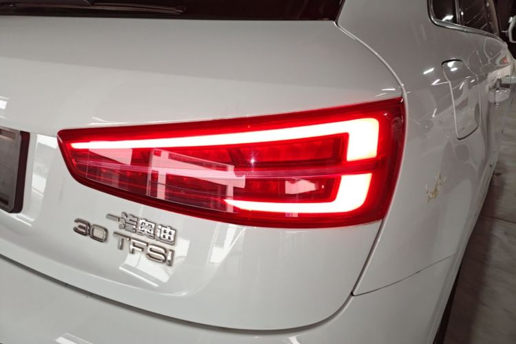 Audi Q3 2017 #8 Audi Q3 2017 car image #8