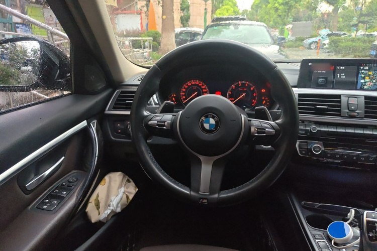 BMW 3 Series 2019 #11 BMW 3 Series 2019 car image #11