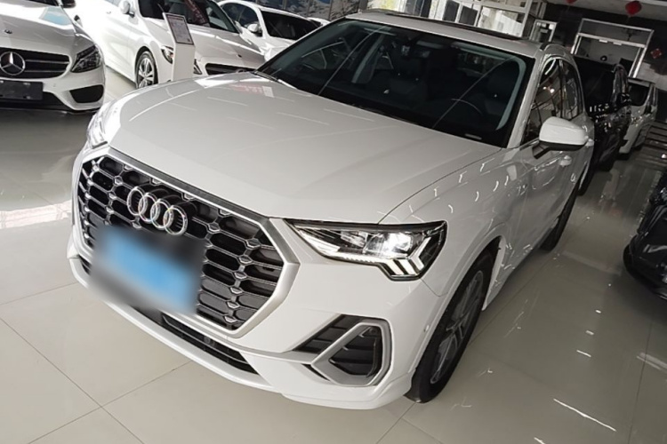 Audi Q3 2022 #2 Audi Q3 2022 car image #2