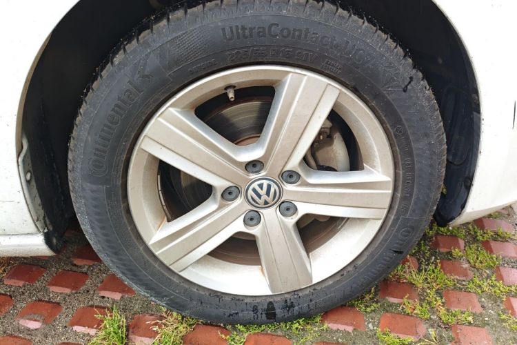 Volkswagen Golf 2017 car image #6