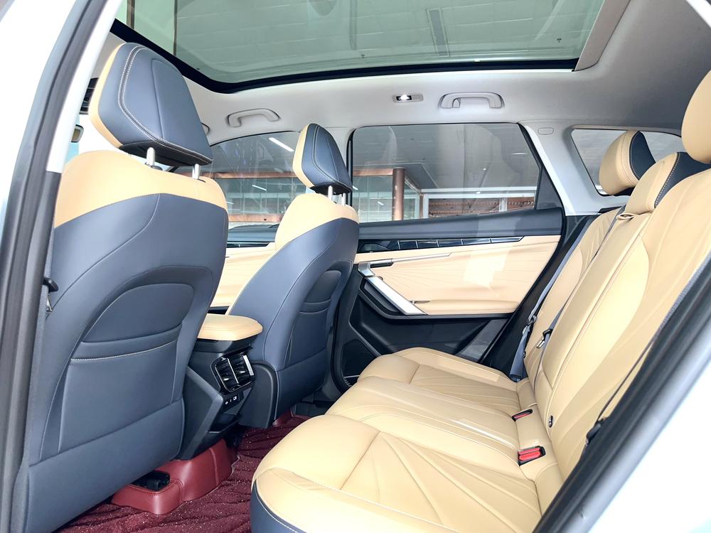 GEELY Boyue L 2023 car image #24