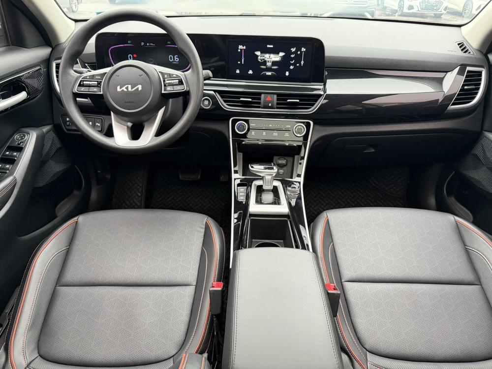 Kia Seltos 2023 car image #21