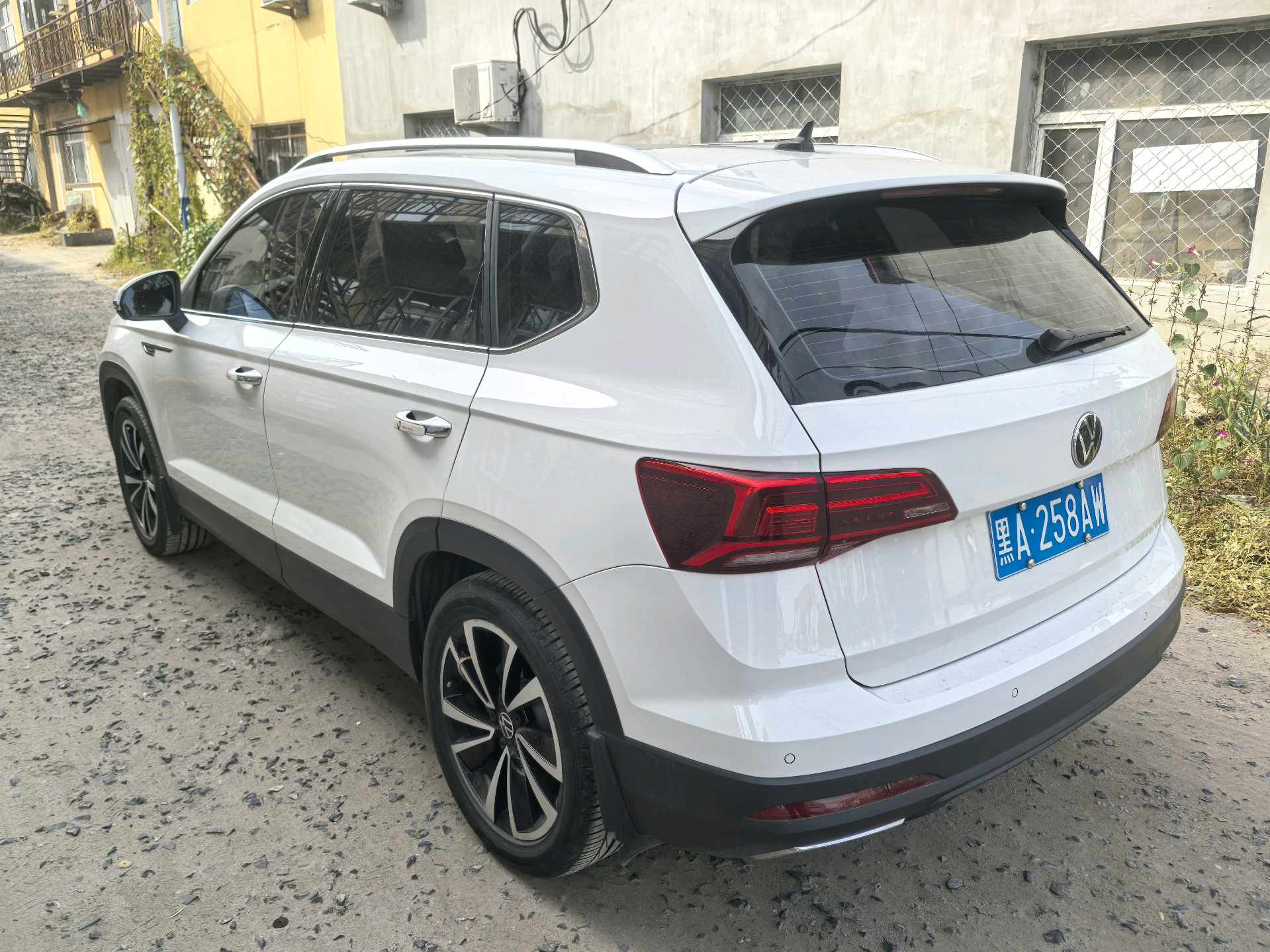2022 immagine di auto #5