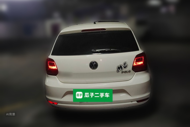 Volkswagen Polo 2015 car image #6