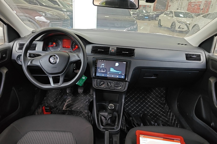 Volkswagen Santana 2021 car image #10