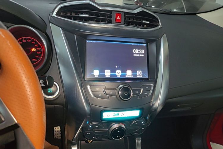 BYD Yuan 2016 car image #13