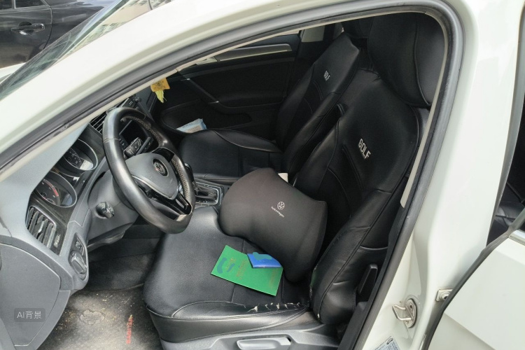 Volkswagen Golf 2017 car image #17