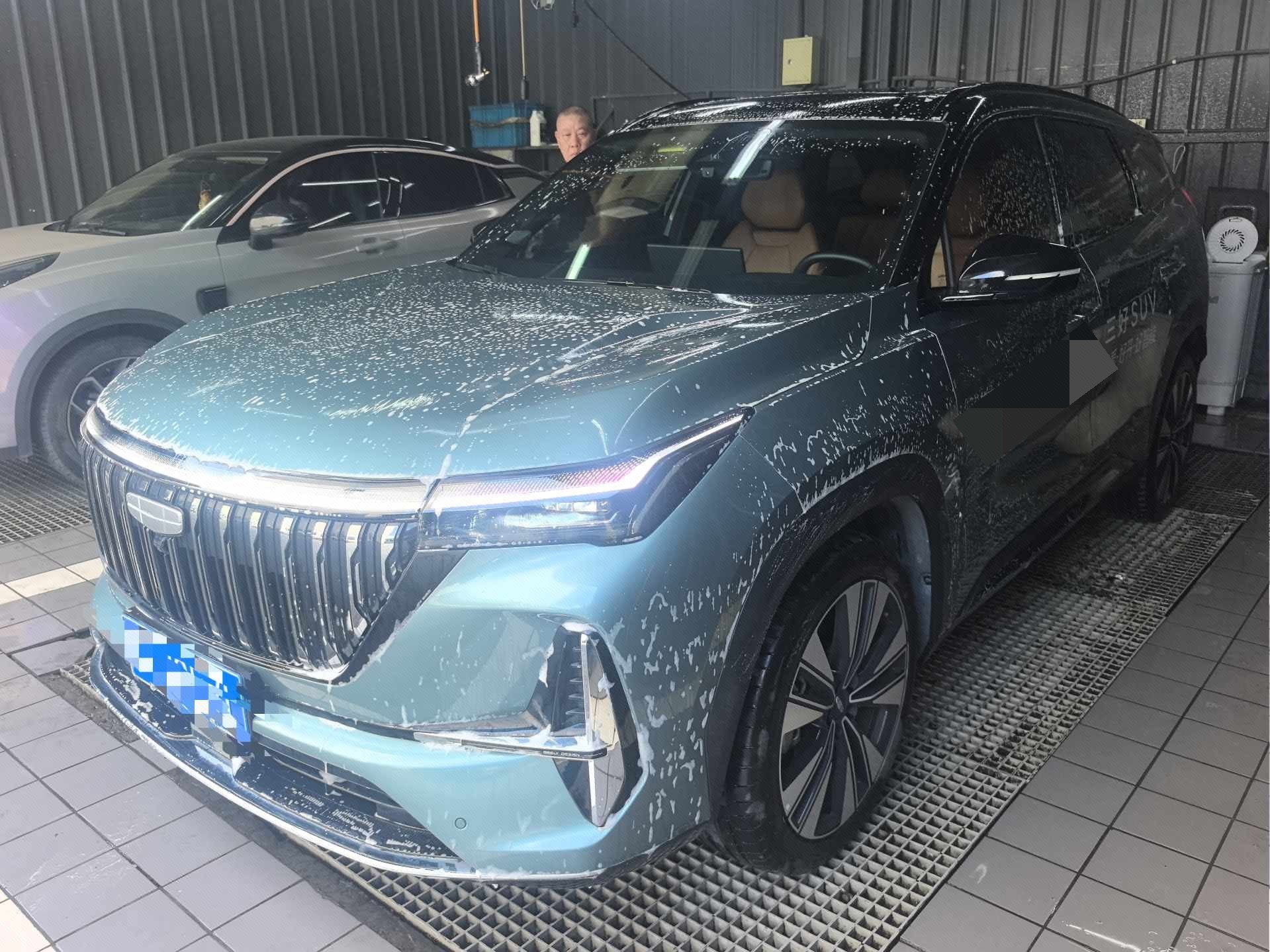 GEELY Boyue L 2025 GEELY Boyue L 2025 car image