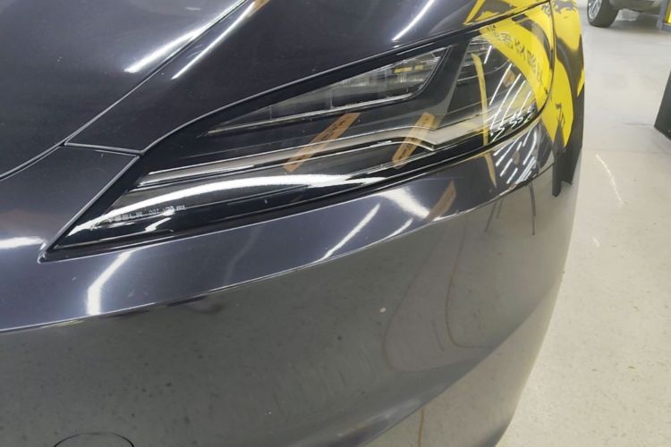 Tesla Model 3 2023 car image #23