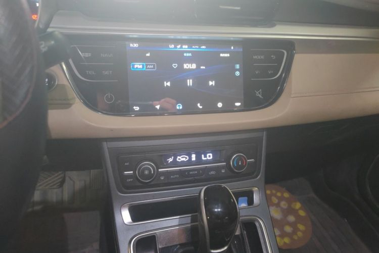 GEELY Emgrand 2018 imagem de carro #13