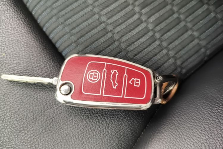 Audi A3 2018 car image #9