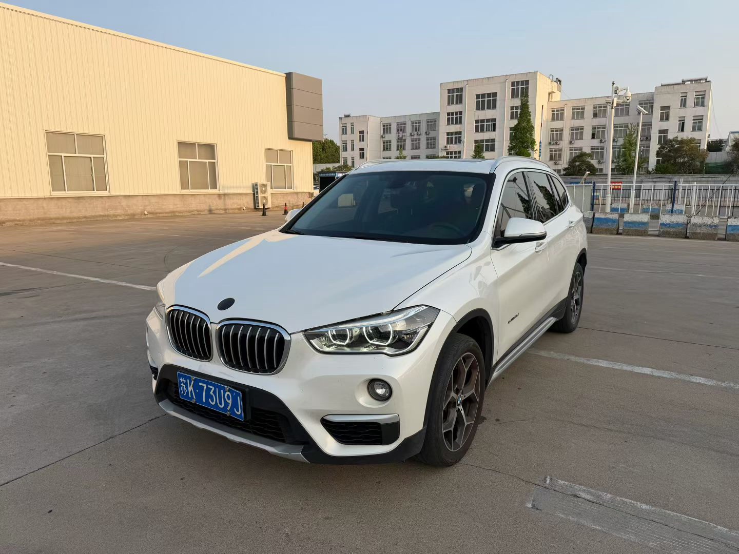 BMW X1 2018 car image 