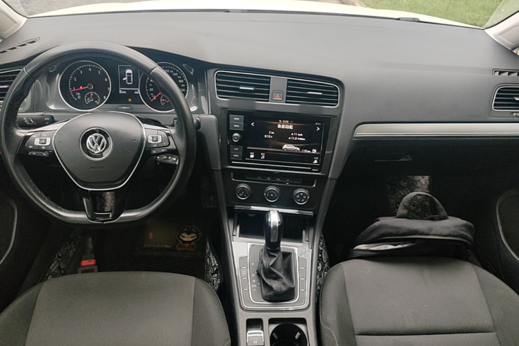 Volkswagen Golf 2019 #10 Volkswagen Golf 2019 car image #10