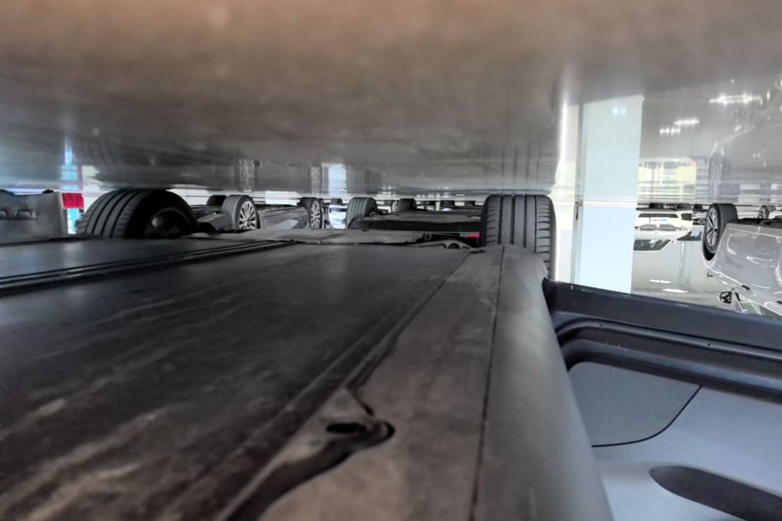 Tesla Model Y 2024 #8 Tesla Model Y 2024 car image #8
