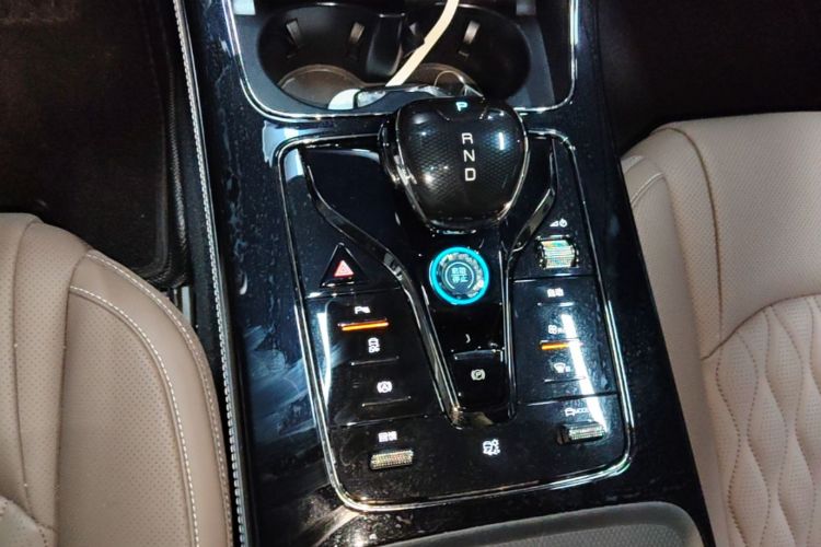 BYD Han 2023 car image #14
