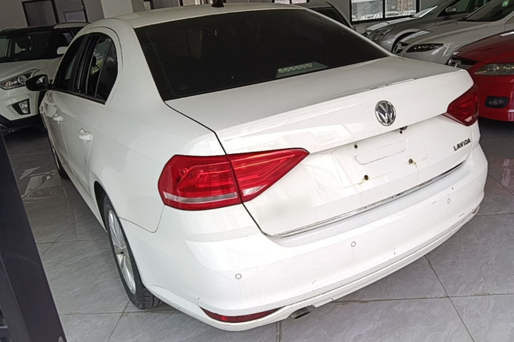 Volkswagen Lavida 2016 car image #5
