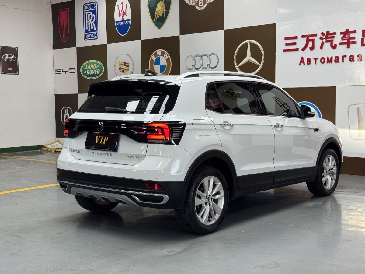 Volkswagen T-Cross 2023 #6 Volkswagen T-Cross 2023 car image #6