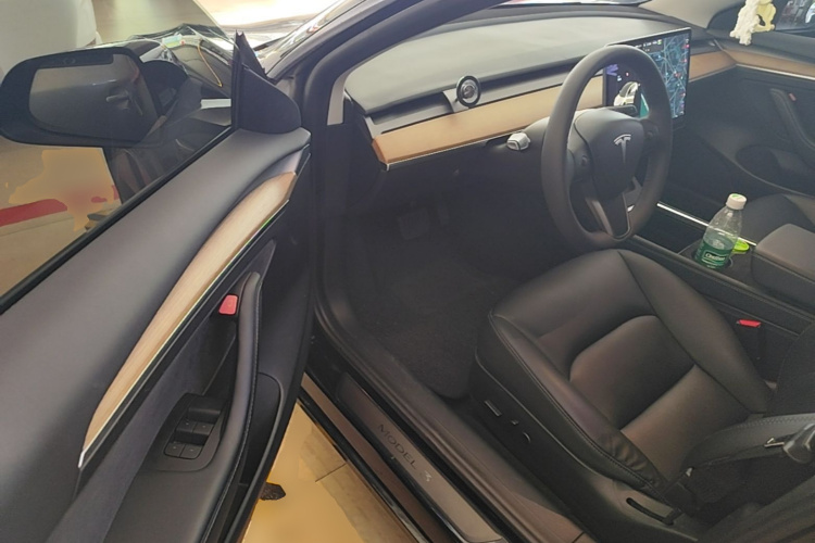 Tesla Model 3 2021 #16 Tesla Model 3 2021 car image #16