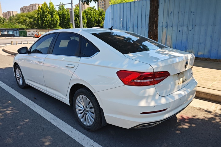 Volkswagen Lavida 2018 car image #5