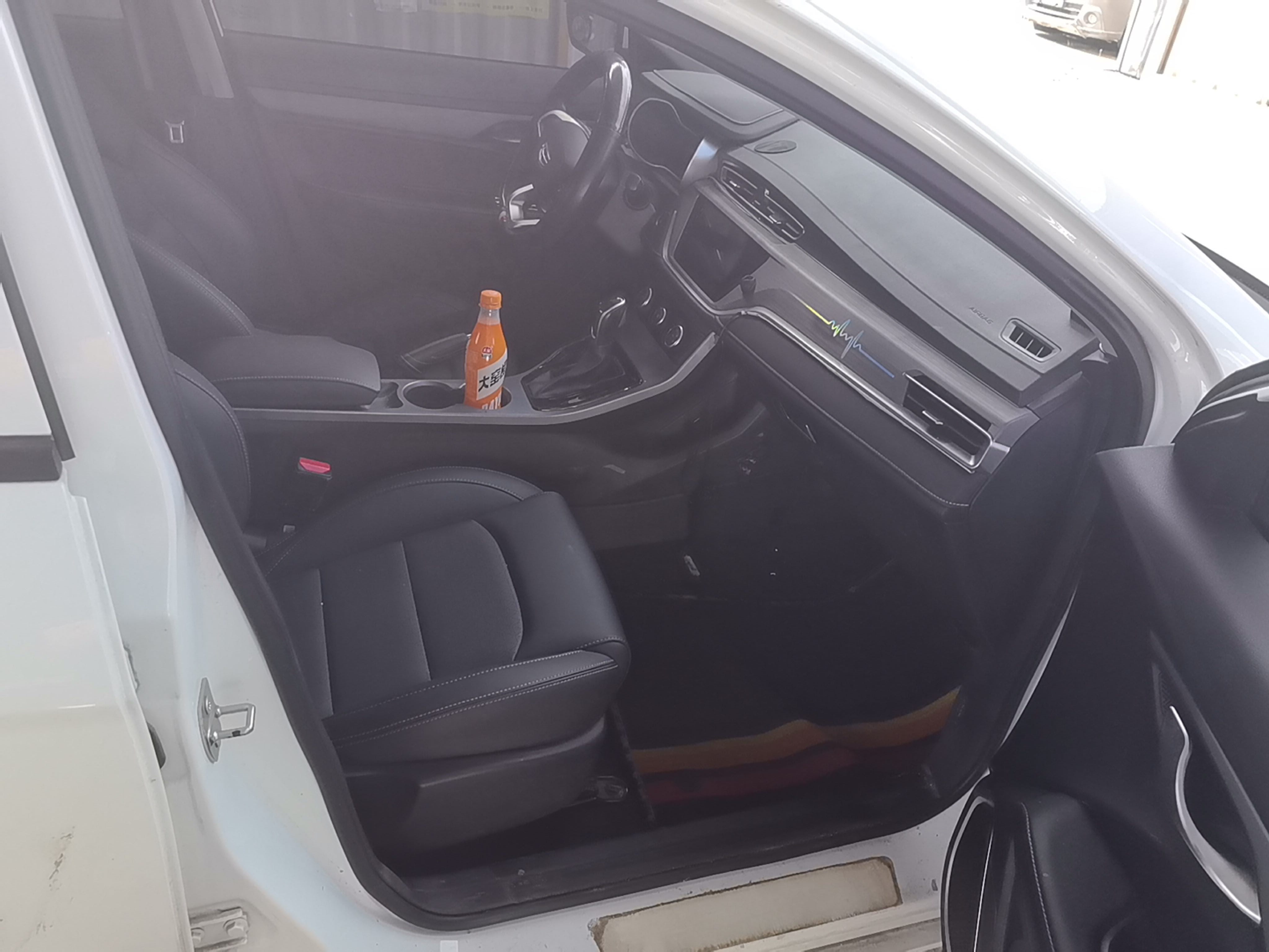 GEELY Emgrand 2022 car image #13