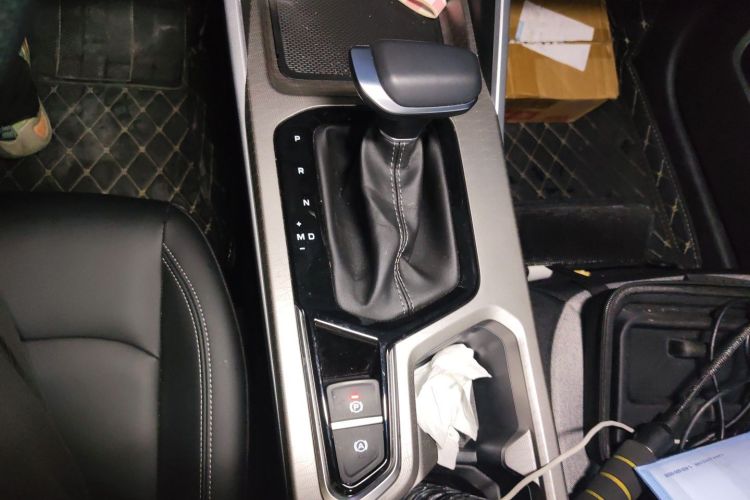 GEELY Emgrand 2025 car image #14