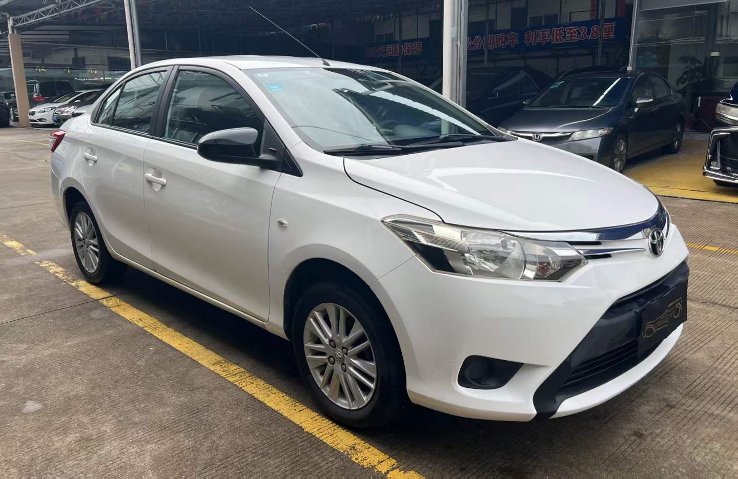 Toyota Vios 2016 car image #9